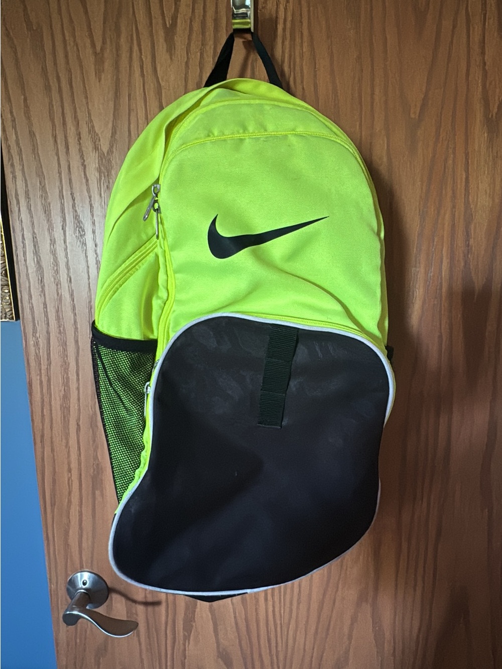 Nike Men’s Neon Yellow and Black Sport Backpack
